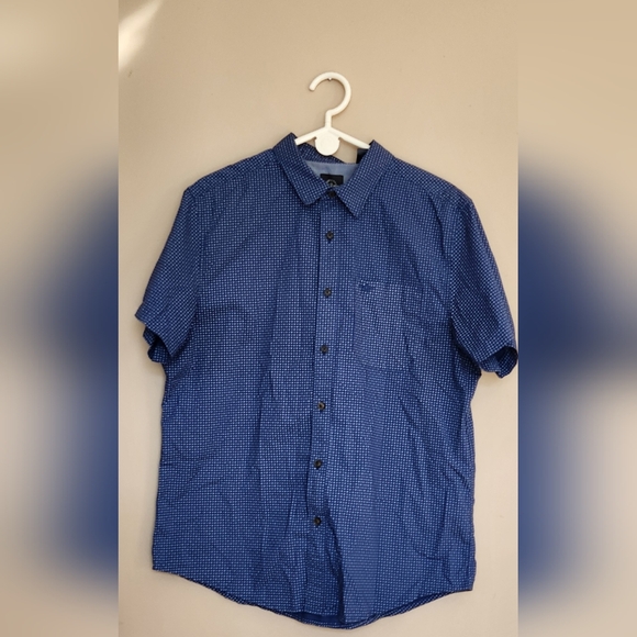 DOCKERS - Shirt L Blue White Geometric Button-up, 1 Pocket, Embroidered Logo - Picture 1 of 13
